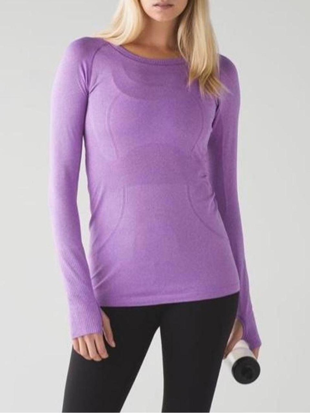 Lululemon Swiftly Tech Long Sleeve Crew
Heathered Moonlit Magenta Top